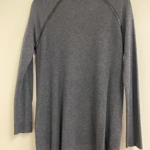 Feel the Piece sweater with leather embellishments size M/L